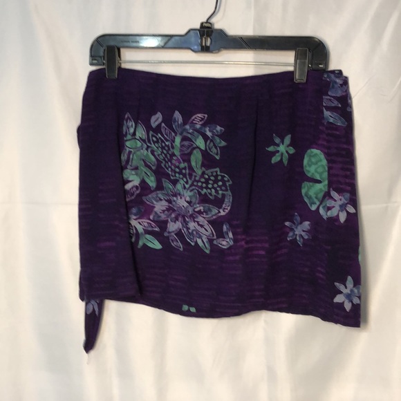 Eastern sun wrap around skirt - Picture 2 of 5